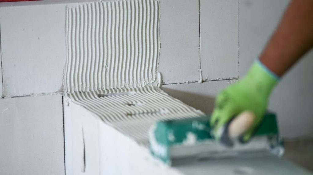 Строим дом. Проверьте, как правильно построить тонкий стык Строим дом. Проверьте, как правильно построить тонкий стык