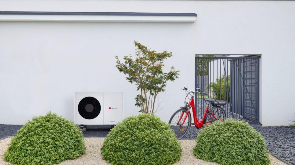 Почему стоит иметь дома тепловой насос? Летом служит кондиционером! Почему стоит иметь дома тепловой насос? Летом служит кондиционером!