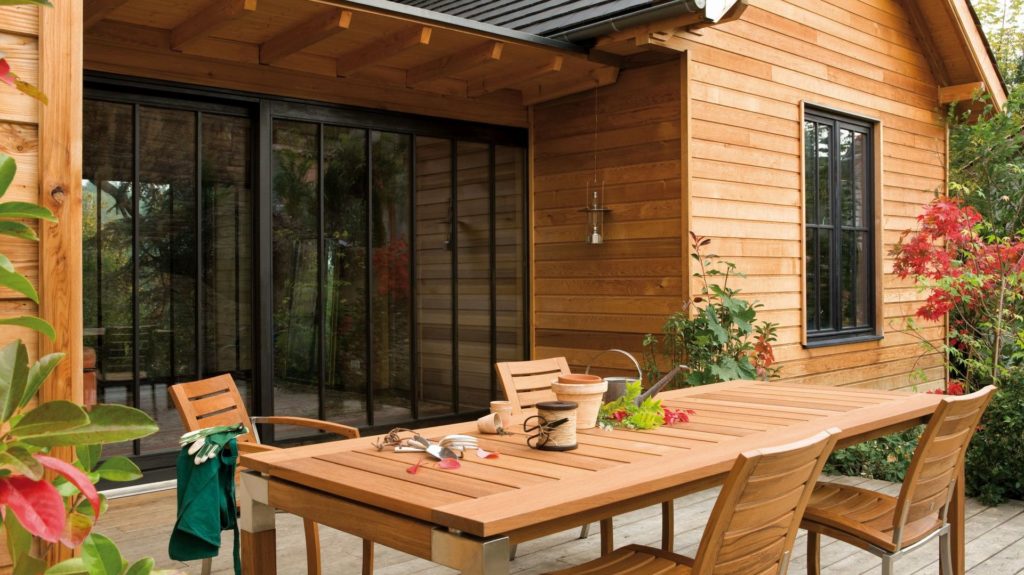 Деревянный дом. Не забудьте пропитать деревянную конструкцию Деревянный дом. Не забудьте пропитать деревянную конструкцию