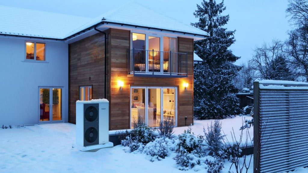 Энергия земли, воды и воздуха. Ставка на возобновляемые источники энергии