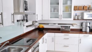 Уход за деревянной столешницей