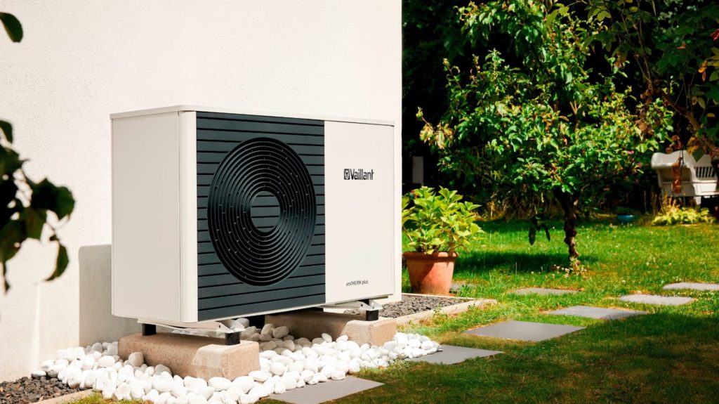 Тепловой насос с фанкойлом: что это такое и стоит ли устанавливать это устройство в домашних условиях? Тепловой насос с фанкойлом: что это такое и стоит ли устанавливать это устройство в домашних условиях?