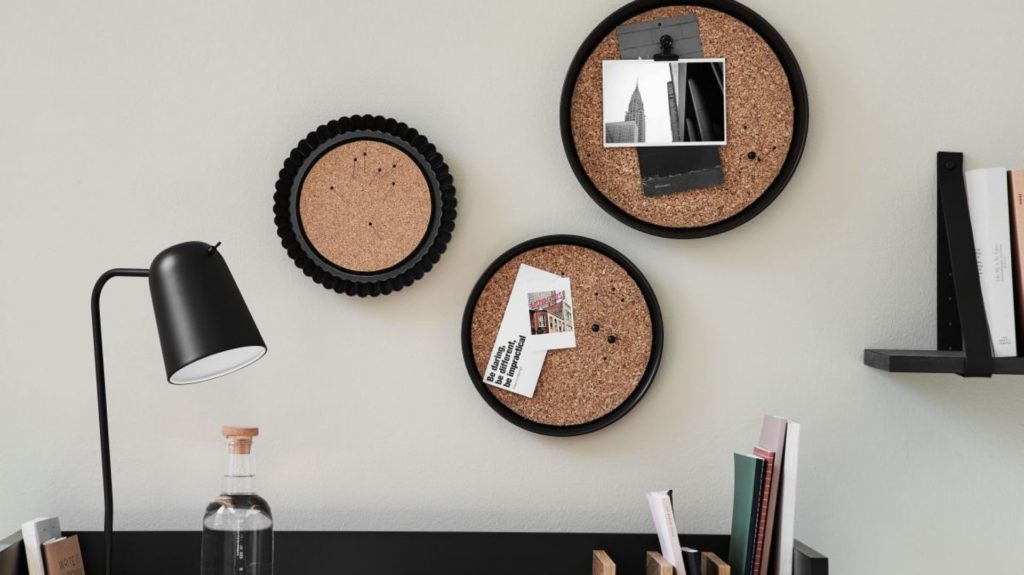 Сделай сам - пробковая доска из старых форм для выпечки